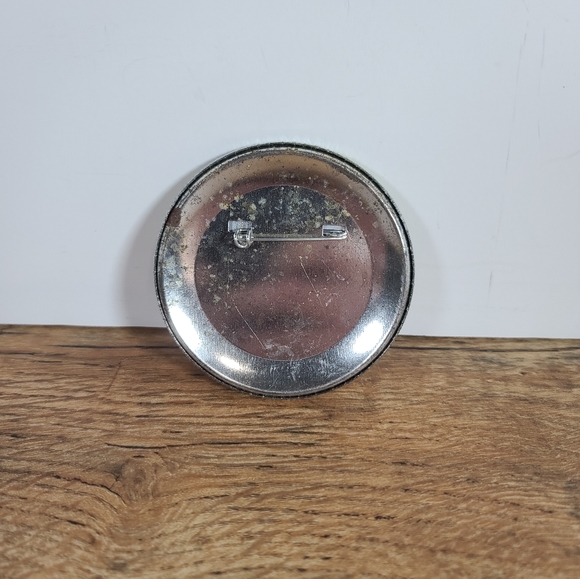 Vintage 1992 Pinback Sports- Tennis- Connors vs Navratilova caesars palace 3inch - Picture 4 of 5